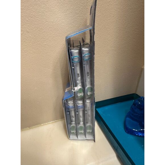 Oral B Precision Clean Replacement Electric Brush Heads XXXL Pack 10 Count New - Picture 3 of 5